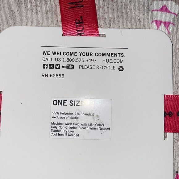 Hue 3 piece pajama set at the beach - Picture 5 of 5